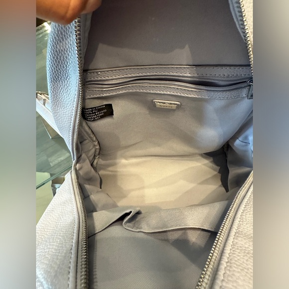 Guess Backpack - Picture 4 of 8
